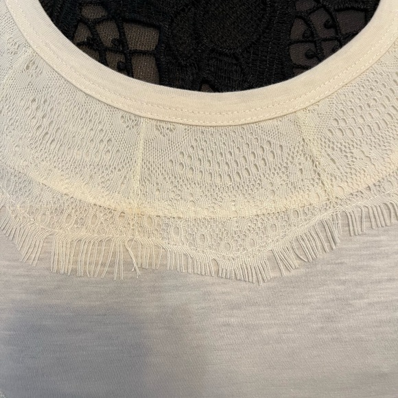 Logo Lavish sleeveless tunic with pleated hem and lace trim. Size XS - Picture 5 of 9